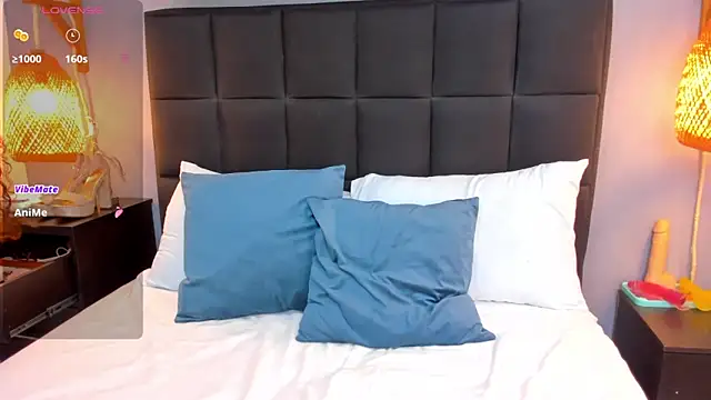 natalie esmith online show from December 15, 2025, 12:00 pm