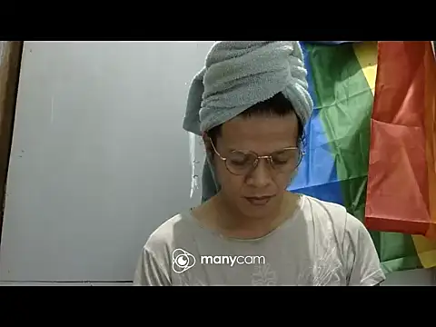 juicycum069 online show from November 5, 2025, 1:31 am