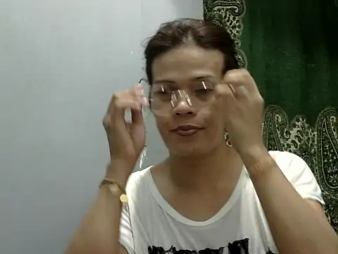 juicycum069 online show from October 8, 2025, 11:38 pm