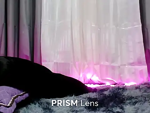 Snapshot of Urasian_ladybug chatting on February 24, 2026, 4:30 pm Urasian ladybug online show from February 24, 2026, 4:30 pm