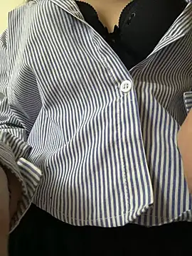 Snapshot of modelnishu chatting on March 25, 2026, 3:44 pm modelnishu online show from March 25, 2026, 3:44 pm