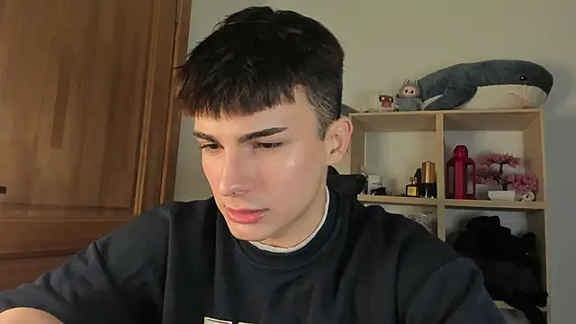 Snapshot of mystic_evan chatting on November 6, 2025, 1:04 pm mystic evan online show from November 6, 2025, 1:04 pm