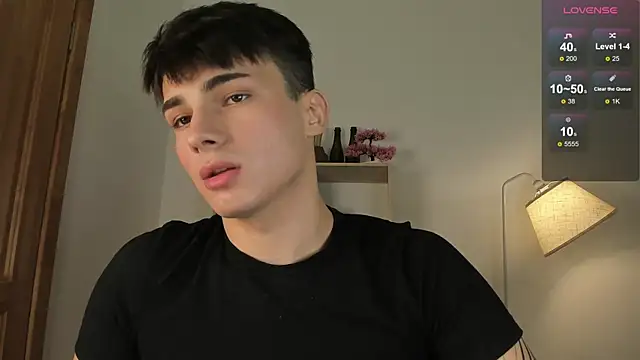 Snapshot of mystic_evan chatting on November 29, 2025, 10:32 pm mystic evan online show from November 29, 2025, 10:32 pm