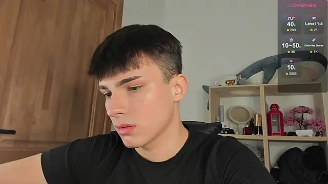 Snapshot of mystic_evan chatting on November 26, 2025, 10:21 pm mystic evan online show from November 26, 2025, 10:21 pm