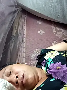 Snapshot of Mamapm20 chatting on September 23, 2025, 2:24 pm Mamapm20 online show from September 23, 2025, 2:24 pm