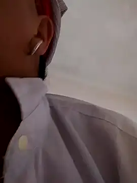 Snapshot of Mamapm20 chatting on October 8, 2025, 1:07 am Mamapm20 online show from October 8, 2025, 1:07 am