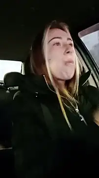 Snapshot of Reina_Cummings chatting on December 14, 2025, 5:24 am Reina Cummings online show from December 14, 2025, 5:24 am