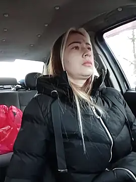 Snapshot of Reina_Cummings chatting on November 26, 2025, 5:51 am Reina Cummings online show from November 26, 2025, 5:51 am