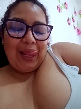 ladytropical1 online show from March 2, 2026, 2:46 pm