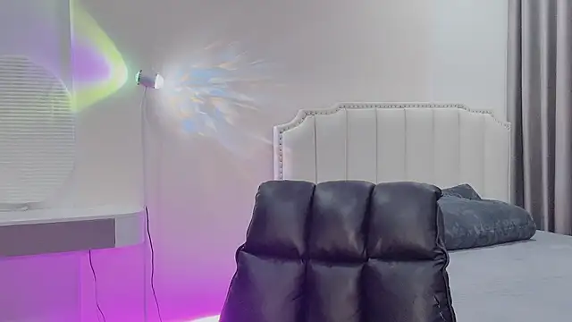  Dorry  online show from November 28, 2025, 2:17 pm