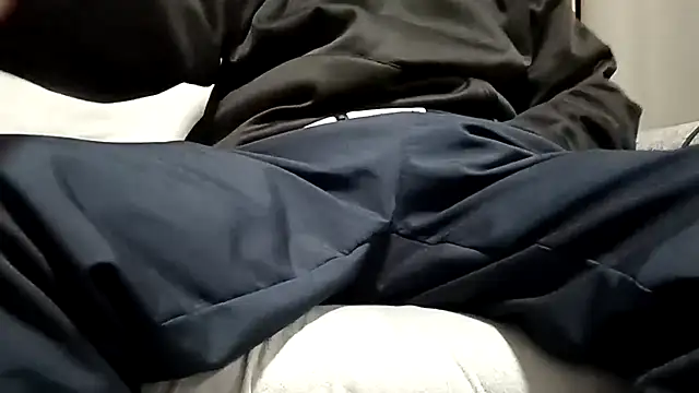   German Cock 1990   online show from December 22, 2025, 4:40 pm