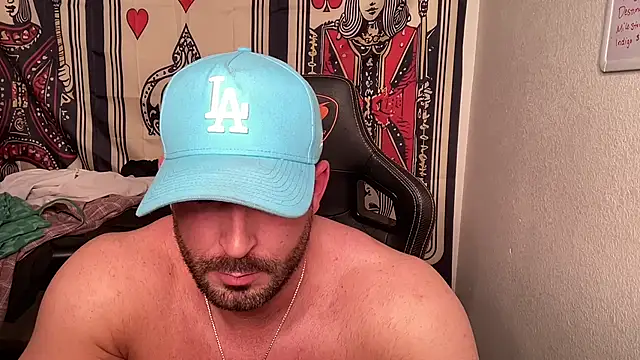 brettmycles28 online show from February 12, 2026, 11:59 pm