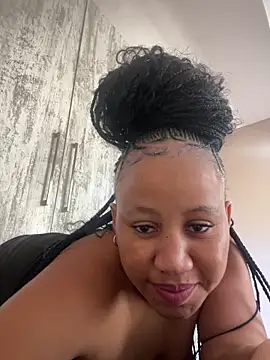 Snapshot of Yellowriider chatting on February 16, 2026, 12:15 pm Yellowriider online show from February 16, 2026, 12:15 pm