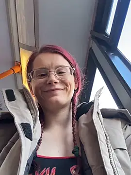 raen001 online show from March 11, 2026, 9:58 am