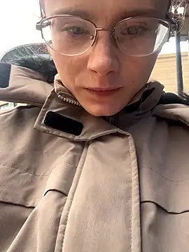 raen001 online show from March 9, 2026, 9:35 am