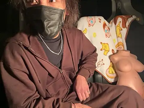 CAMEL1913 online show from March 28, 2026, 5:47 pm