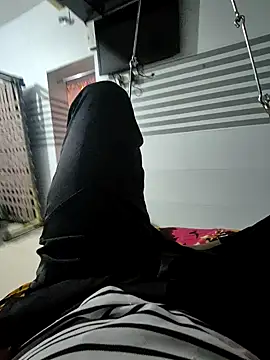 Snapshot of autophile-indian chatting on October 26, 2025, 6:14 am autophile-indian online show from October 26, 2025, 6:14 am