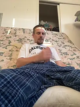 Snapshot of alwayshorny90 chatting on October 15, 2025, 12:24 pm alwayshorny90 online show from October 15, 2025, 12:24 pm