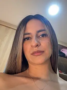 NIQUEILLA8 online show from March 27, 2026, 12:52 am