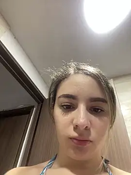 Snapshot of karla-thomsom10 chatting on December 15, 2025, 10:15 pm karla-thomsom10 online show from December 15, 2025, 10:15 pm