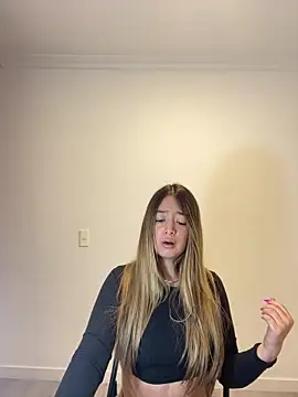 Zara Ross online show from October 25, 2025, 12:17 pm