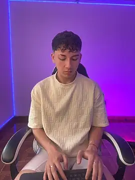 Casper   kyy online show from November 15, 2025, 7:07 pm