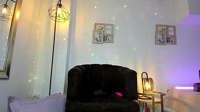 mystic carito online show from February 12, 2026, 9:03 pm