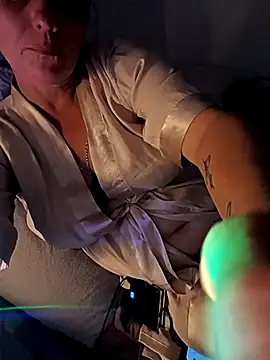 Snapshot of Stellar_Dreams4U chatting on December 15, 2025, 7:41 pm Stellar Dreams4U online show from December 15, 2025, 7:41 pm