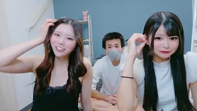 Reto-sama online show from April 17, 2026, 12:41 pm