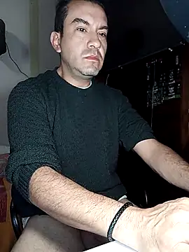 Snapshot of Blackaxes chatting on December 3, 2025, 5:19 am Blackaxes online show from December 3, 2025, 5:19 am