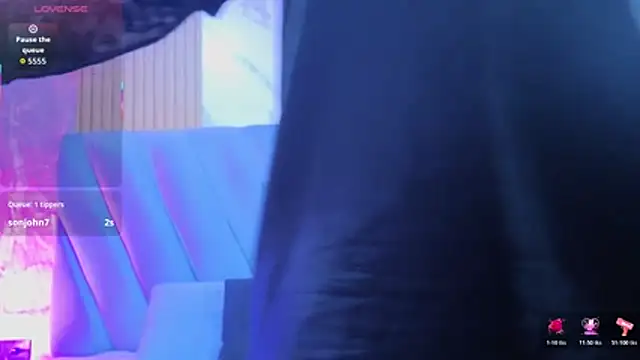 Snapshot of angel__red_ chatting on December 3, 2025, 3:07 am angel red online show from December 3, 2025, 3:07 am