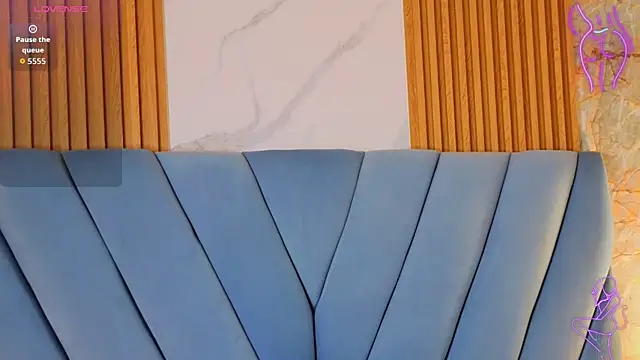 Snapshot of angel__red_ chatting on September 25, 2025, 1:22 am angel red online show from September 25, 2025, 1:22 am