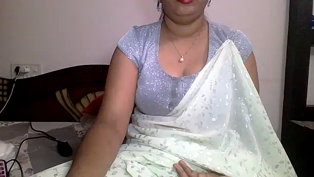 Snapshot of anu-anu2002 chatting on May 6, 2026, 2:21 pm anu-anu2002 online show from May 6, 2026, 2:21 pm