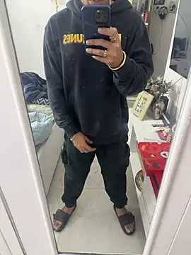 7 INCH MONSTER online show from February 9, 2026, 7:17 am