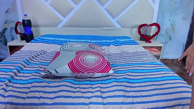 Innocent Looks online show from November 10, 2025, 6:13 pm