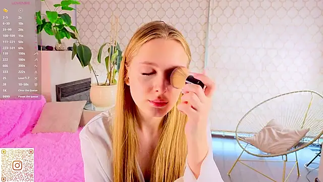 CindyGreen online show from October 10, 2025, 6:25 am