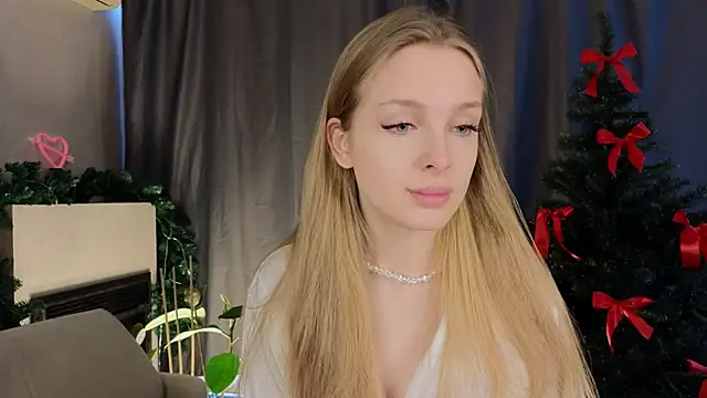 CindyGreen online show from December 3, 2025, 6:25 am