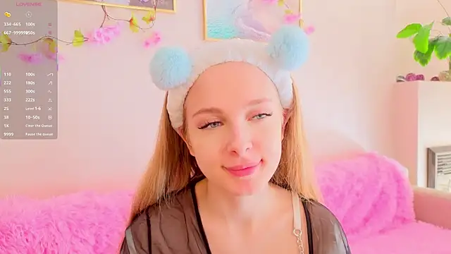 CindyGreen online show from September 17, 2025, 6:48 am