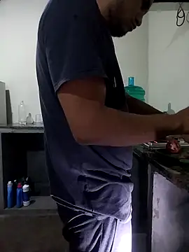 Snapshot of Bosssweet22cm chatting on November 18, 2025, 12:26 am Bosssweet22cm online show from November 18, 2025, 12:26 am