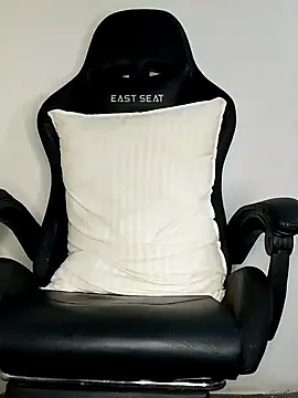 Snapshot of Bosssweet22cm chatting on February 14, 2026, 8:09 pm Bosssweet22cm online show from February 14, 2026, 8:09 pm