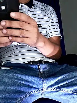 Snapshot of Bosssweet22cm chatting on January 10, 2026, 3:51 pm Bosssweet22cm online show from January 10, 2026, 3:51 pm