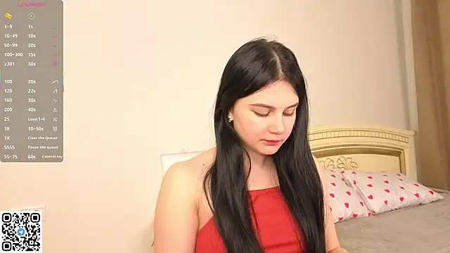 EnricaElis online show from February 2, 2026, 8:19 pm