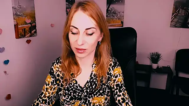 Snapshot of Create_your_own_sun chatting on November 16, 2025, 1:16 pm Create your own sun online show from November 16, 2025, 1:16 pm