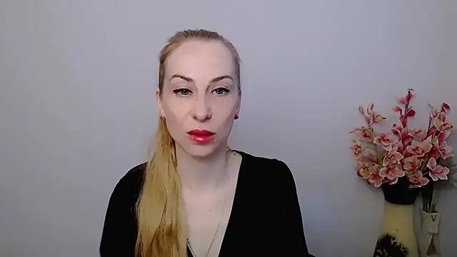 Snapshot of Create_your_own_sun chatting on May 6, 2026, 6:17 am Create your own sun online show from May 6, 2026, 6:17 am