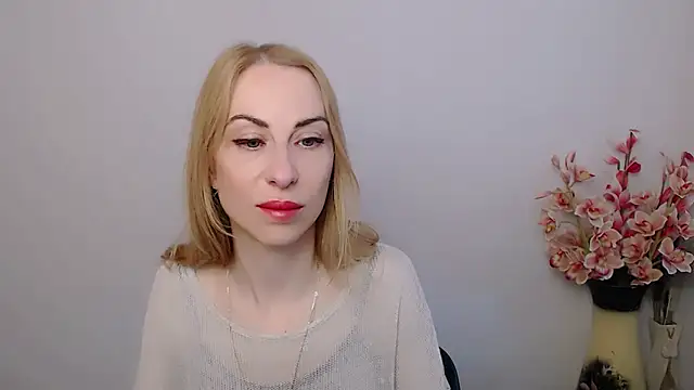 Snapshot of Create_your_own_sun chatting on May 1, 2026, 6:29 am Create your own sun online show from May 1, 2026, 6:29 am