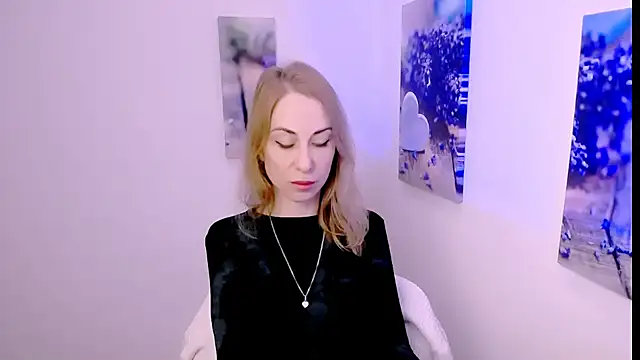 Snapshot of Create_your_own_sun chatting on January 18, 2026, 1:36 pm Create your own sun online show from January 18, 2026, 1:36 pm