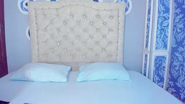 Snapshot of mishell_lovely chatting on December 22, 2025, 1:22 pm mishell lovely online show from December 22, 2025, 1:22 pm