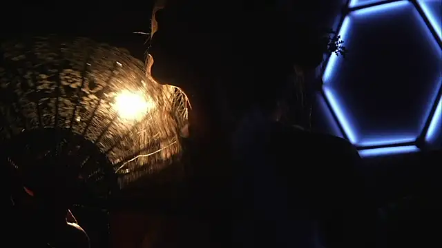 Alvuwkaa online show from October 25, 2025, 8:02 am