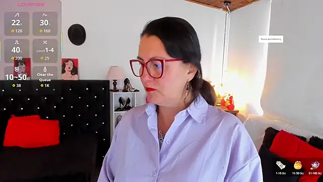 D Martii online show from November 27, 2025, 2:17 pm