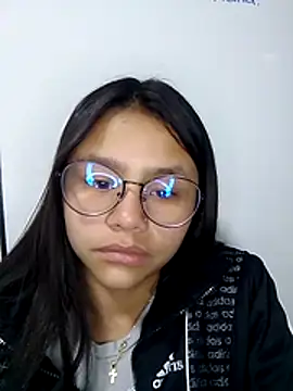 Snapshot of SofieLove_01 chatting on January 9, 2026, 8:10 am SofieLove 01 online show from January 9, 2026, 8:10 am